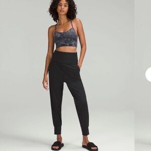 •LULULEMON• Align Super-High-Rise Ribbed-Waist Jogger Black